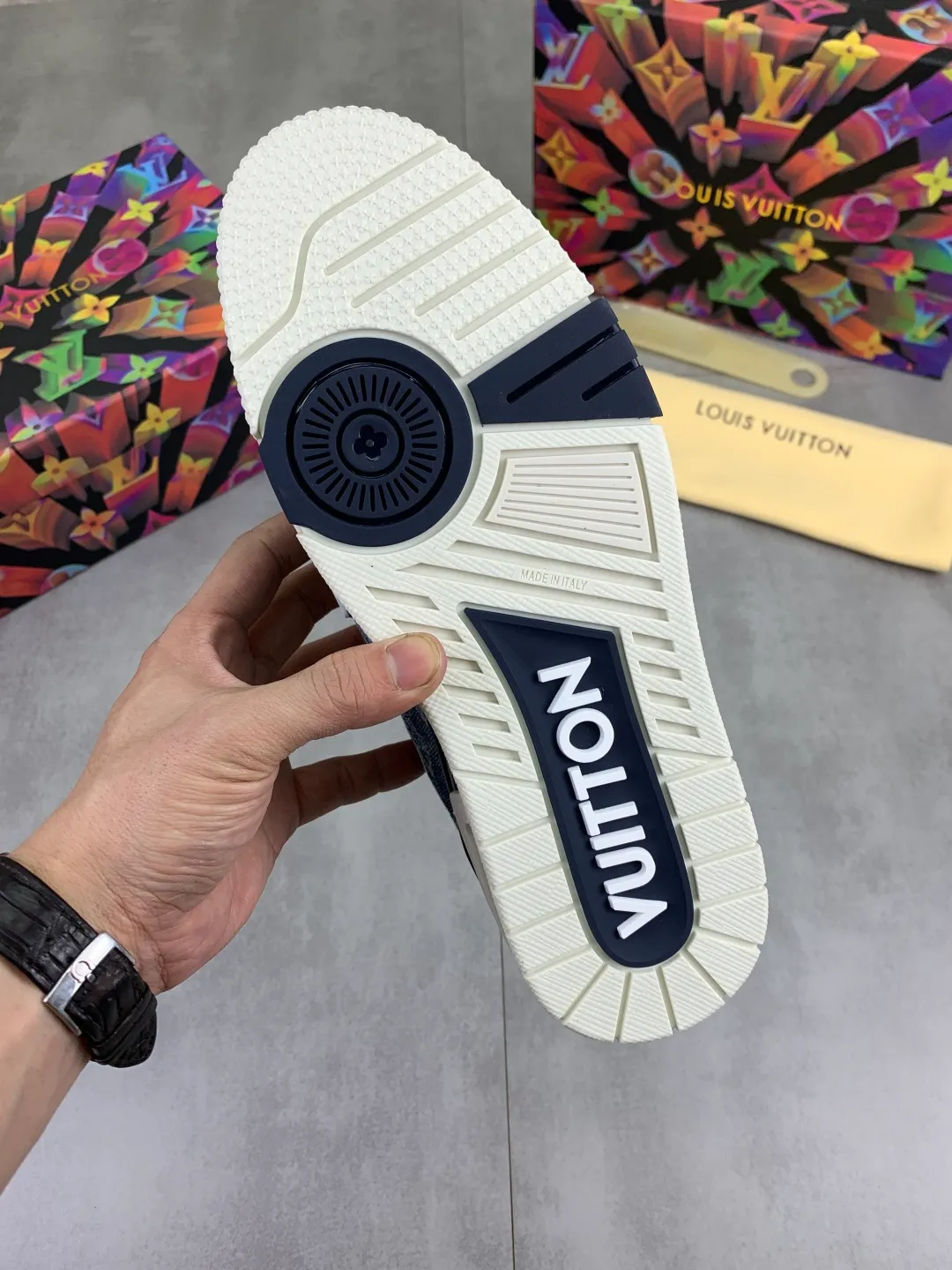 Men's men's shoes 💰P542 new style 💶[LOUIS VUITTON] (original order) new style 🍀LV Louis Vuitton *——LV classic trendy shoes! Made of imported original cowhide and water-dyed cowhide lining. The latest original wear-resistant rubber combination outsole! High quality products! Multiple colors available, code number: 38-46